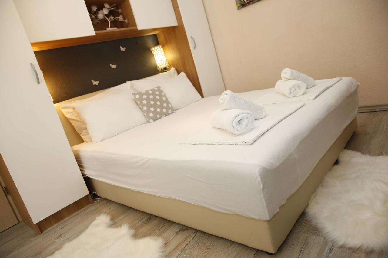 Apartment Tina Vodice Zewnętrze zdjęcie
